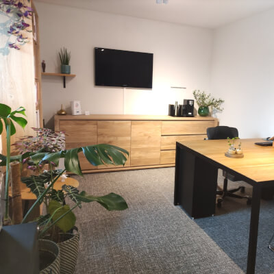 Van Loo, Sylvia Sylvia Van Loo