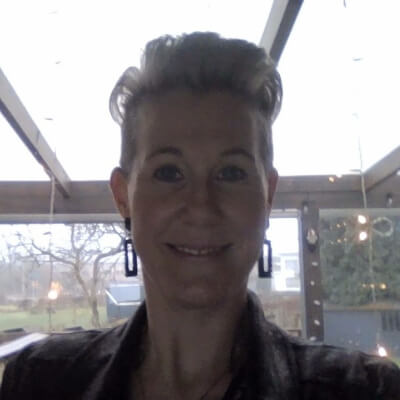 Vuegen, Sarah Sarah Vuegen