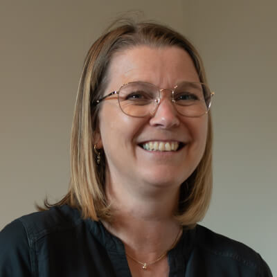 Van Loo, Sylvia Sylvia Van Loo